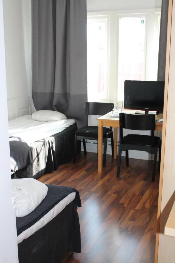 Sure Hotel By Best Western Vilsta Sporthotell Eskilstuna Kültér fotó