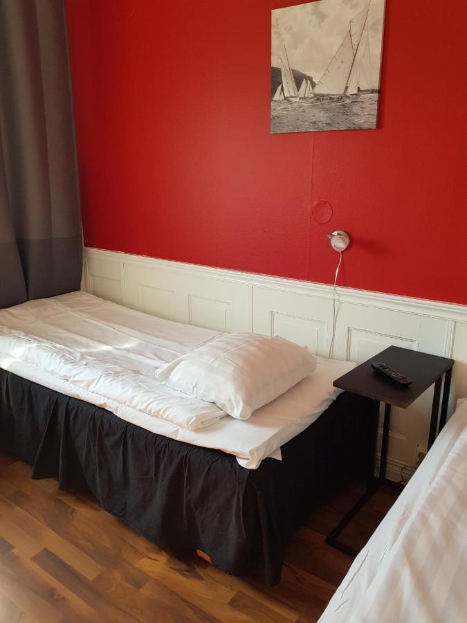 Sure Hotel By Best Western Vilsta Sporthotell Eskilstuna Kültér fotó